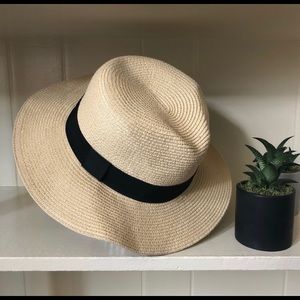 Banana Republic Summer Fedora Hat